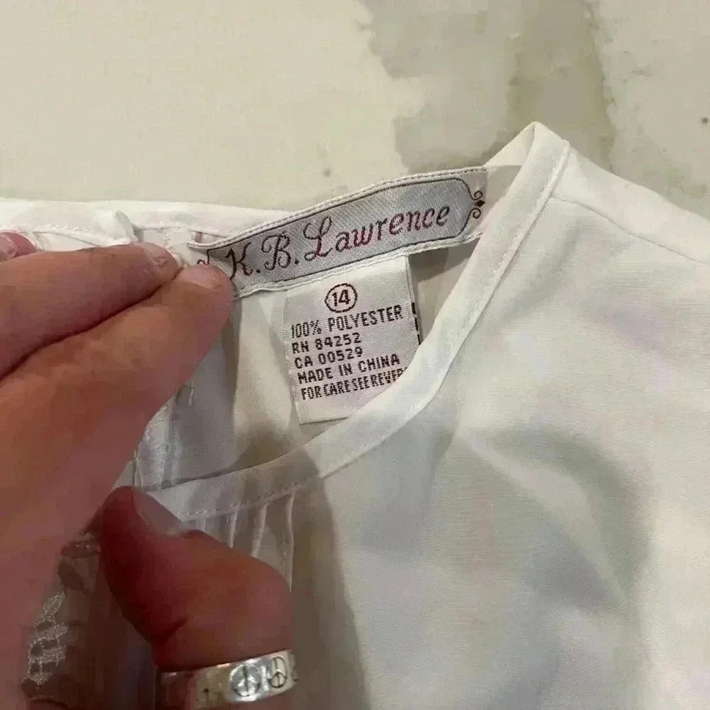 Vintage KB Lawrence White Polyester BackButton Blouse Lace Trim Detail Womens 14 - Picture 3 of 5